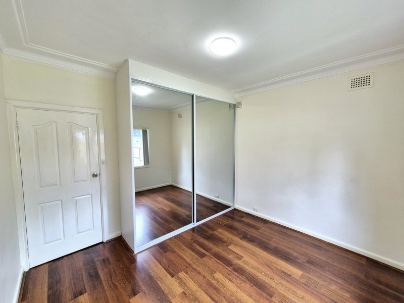 1/33 Simmat Avenue, Condell Park NSW 2200