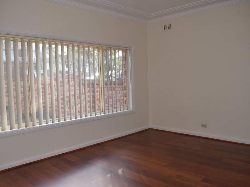 1/33 SIMMAT AVENUE, Condell Park NSW 2200