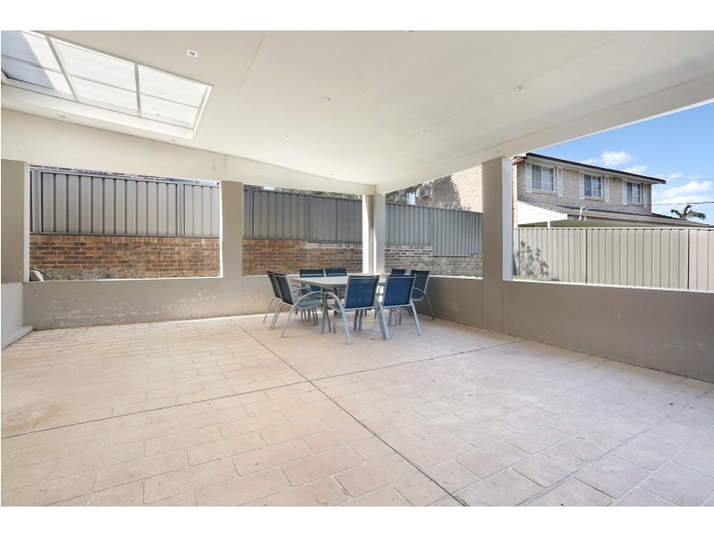 24 Kurrajong Rd, Greystanes NSW 2145