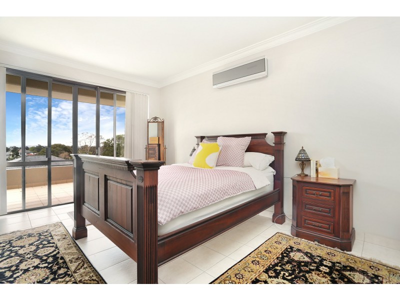 61 Dalton Ave, Condell Park NSW 2200