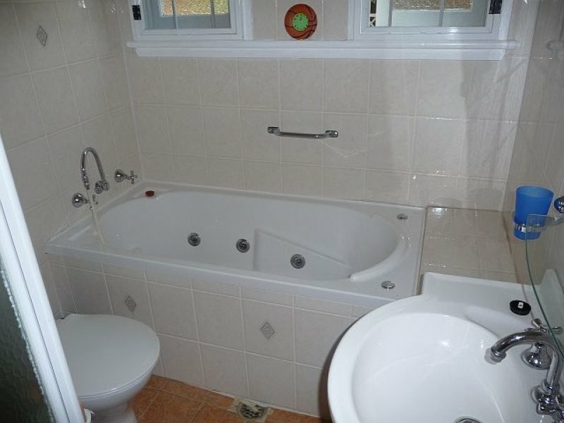 8 Birdsall Ave, Condell Park NSW 2200