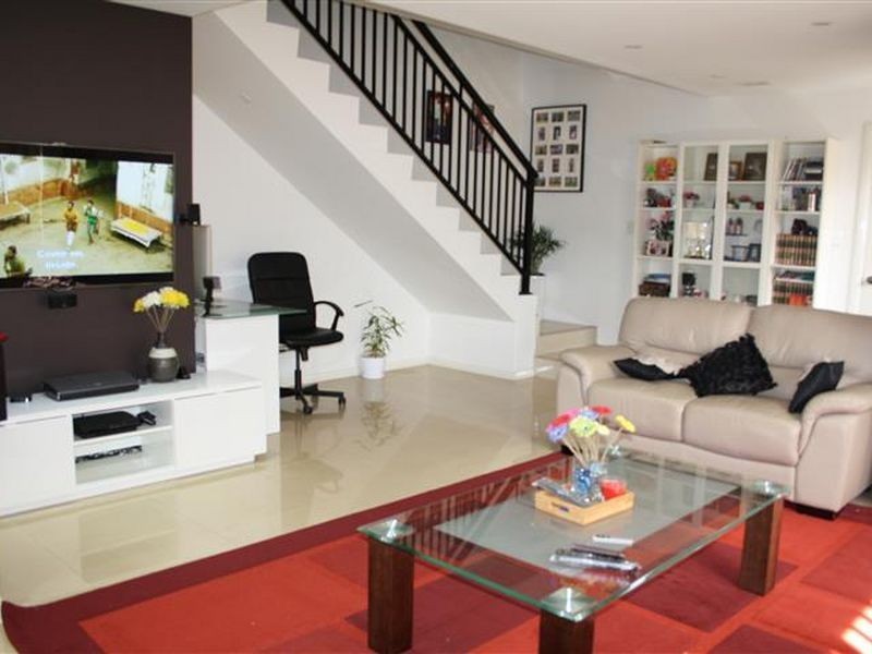 1/179 Mimosa Rd, Greenacre NSW 2190