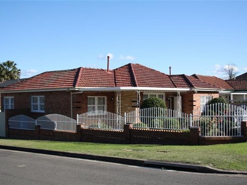 19 Winifred Street, Condell Park NSW 2200