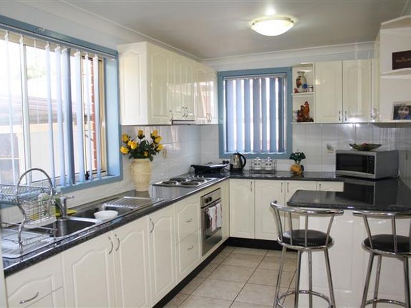 53 AMAROO AVE, Georges Hall NSW 2198