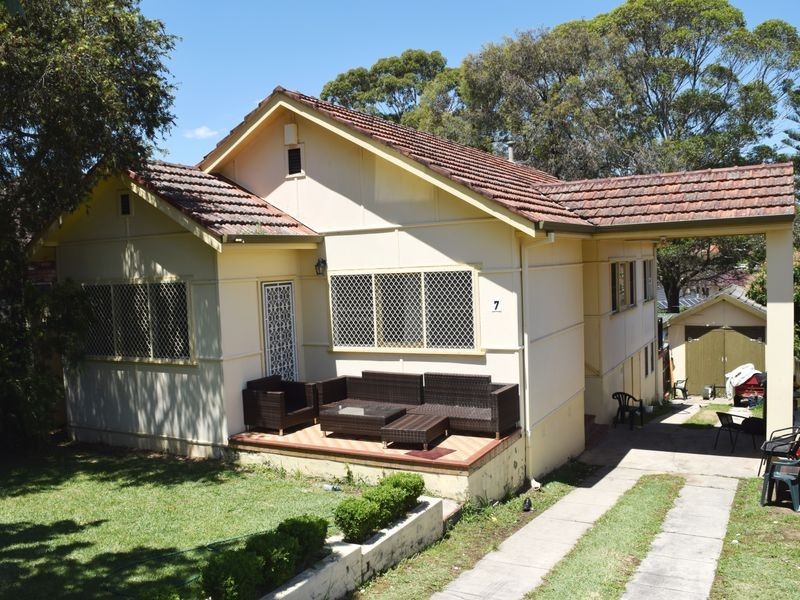 7 Charlton Street, Yagoona NSW 2199