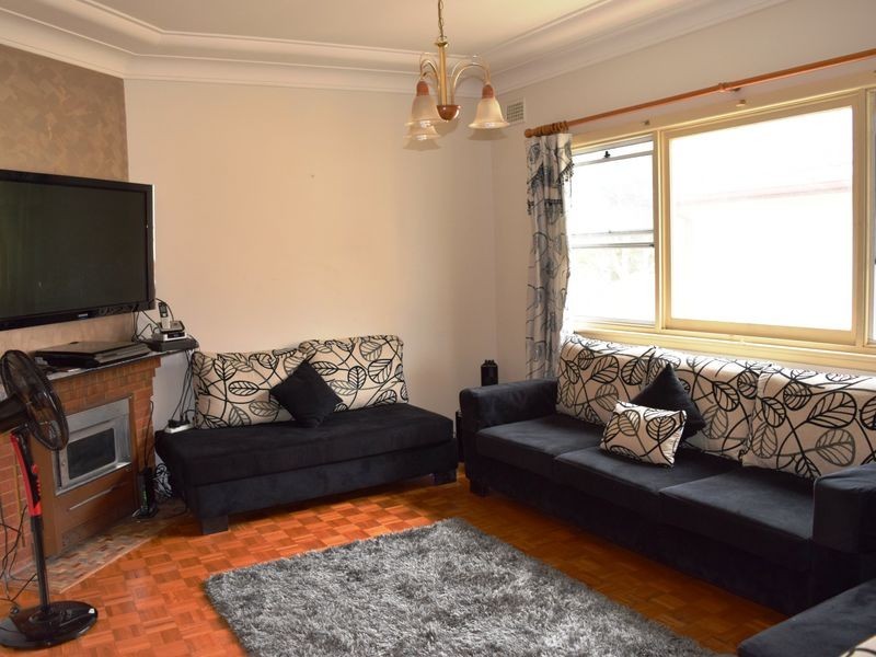 7 Charlton Street, Yagoona NSW 2199