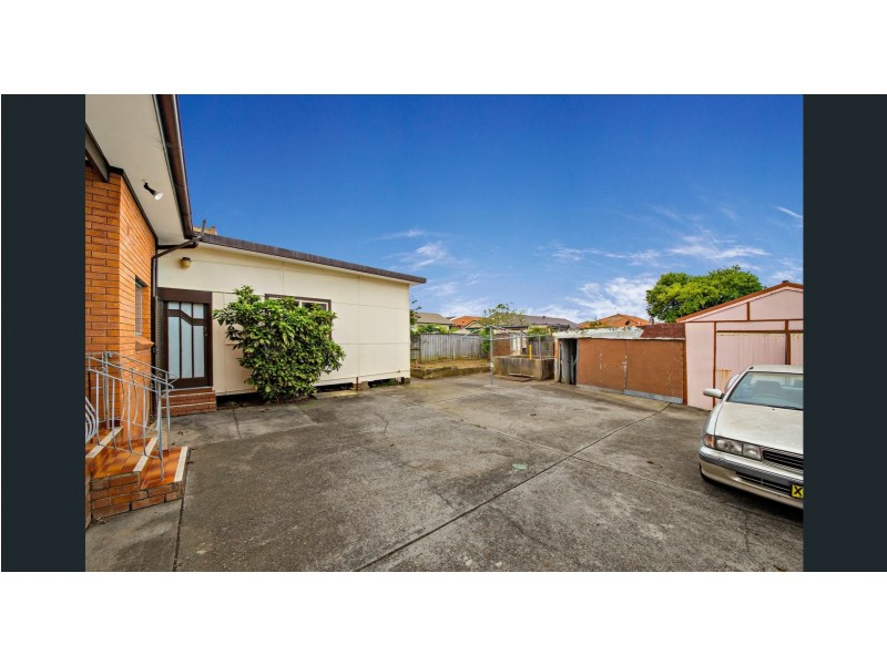 11 Tripod Street, Concord NSW 2137