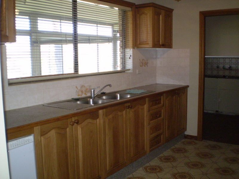 98 NUWARRA  RD, Moorebank NSW 2170