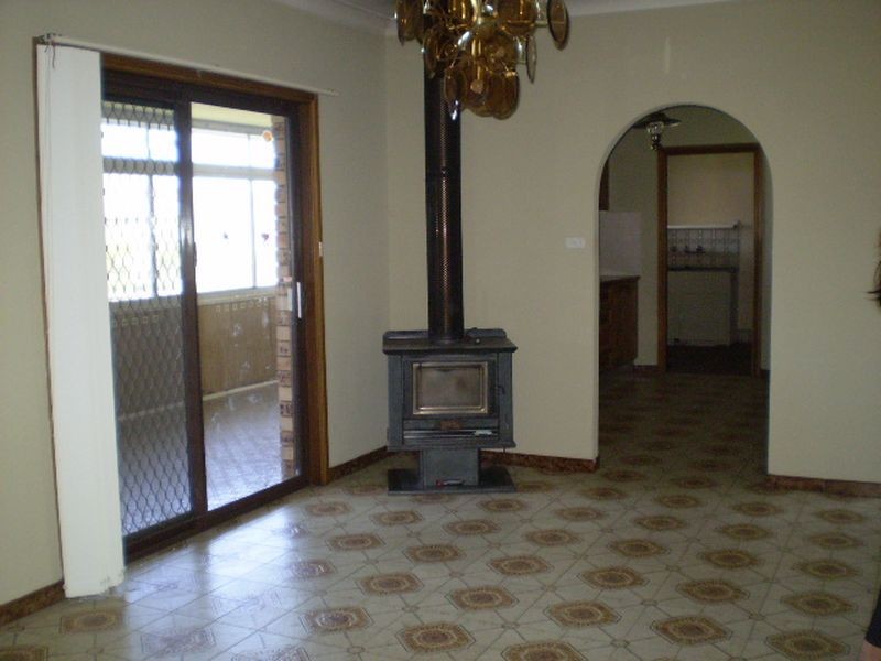 98 NUWARRA  RD, Moorebank NSW 2170