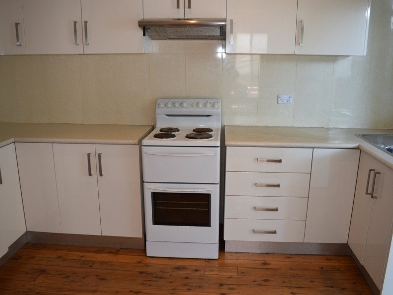 37 Endeavour Road, Georges Hall NSW 2198