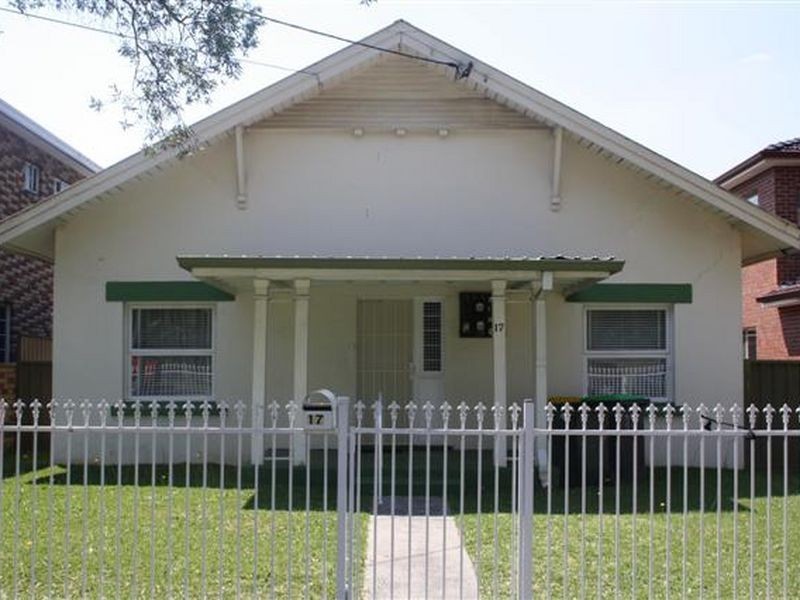 17 Vimy Street, Bankstown NSW 2200