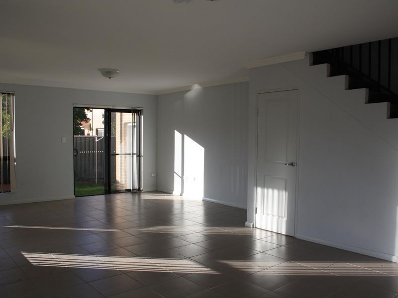 1/1 Ikara Crescent, Moorebank NSW 2170