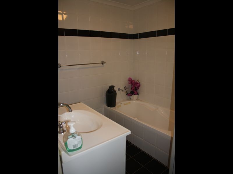 11/13-15 GORDON STREET, Bankstown NSW 2200