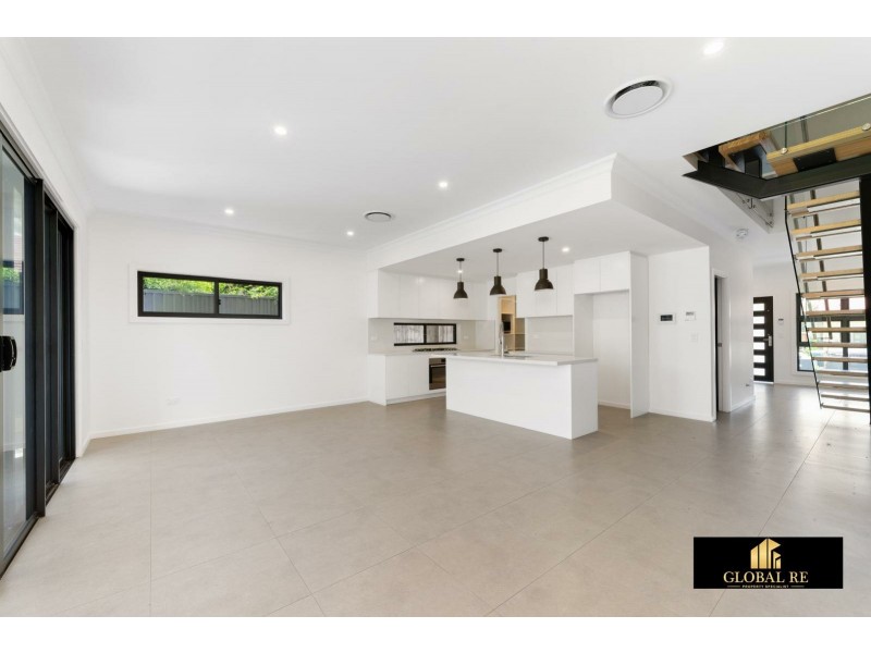 2B Stretham Avenue, Picnic Point NSW 2213