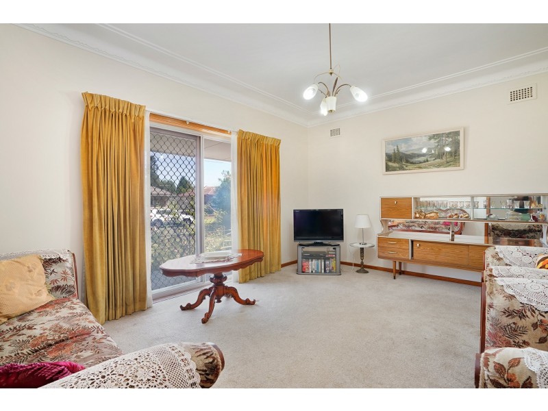 11 Ogmore Court, Bankstown NSW 2200