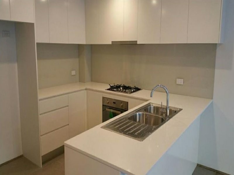 2/50-52 Lawrence Avenue, Peakhurst NSW 2210