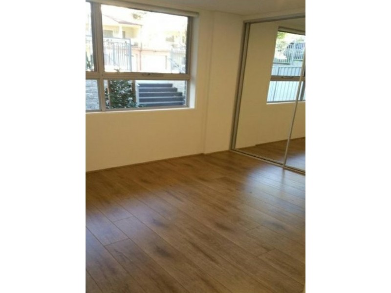 2/50-52 Lawrence Avenue, Peakhurst NSW 2210