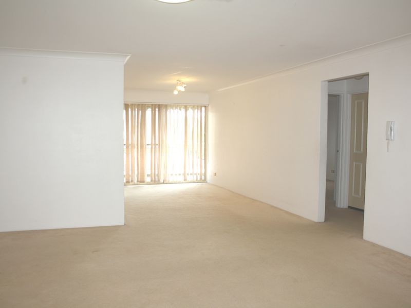 27/6-10 SIR JOSEPH BANKS STREET, Bankstown NSW 2200