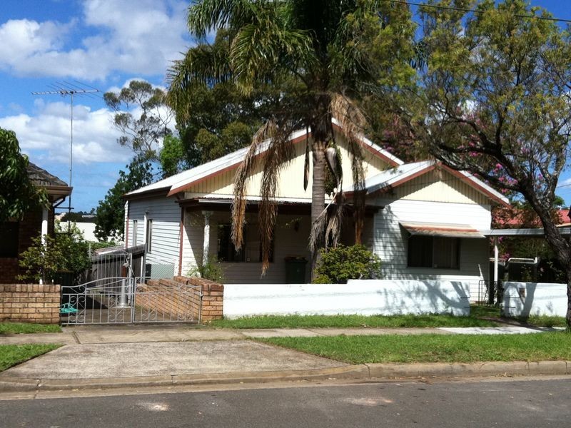 71 LITTLE RD, Bankstown NSW 2200