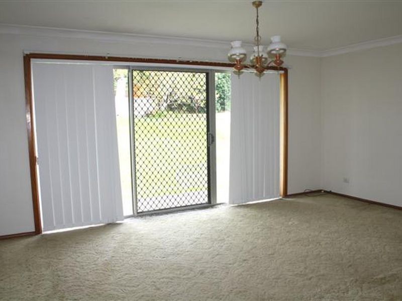 49 Saric Avenue, Georges Hall NSW 2198