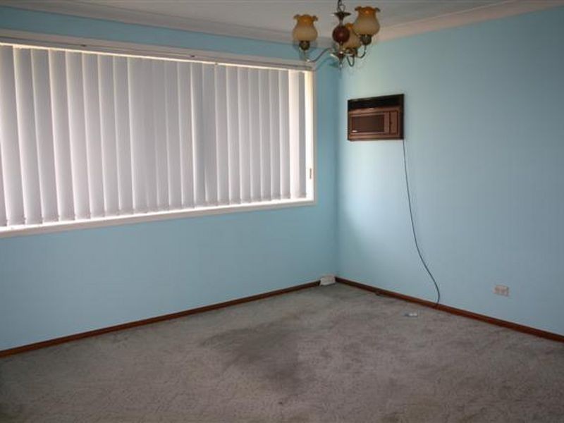 49 Saric Avenue, Georges Hall NSW 2198