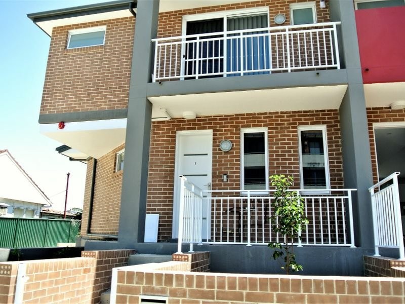 4/2 Clarke Street, Berala NSW 2141
