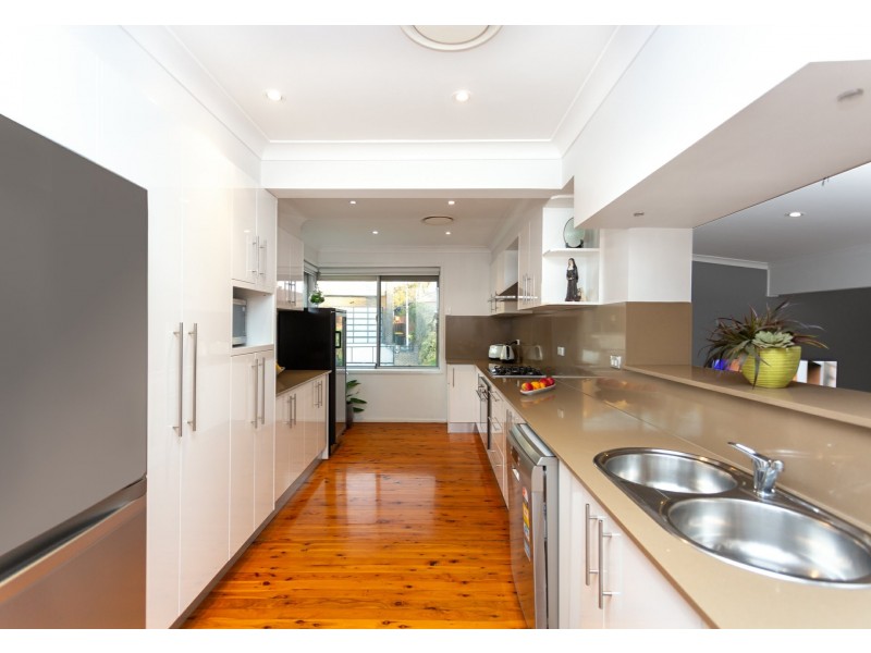 1 Briar Place, Georges Hall NSW 2198