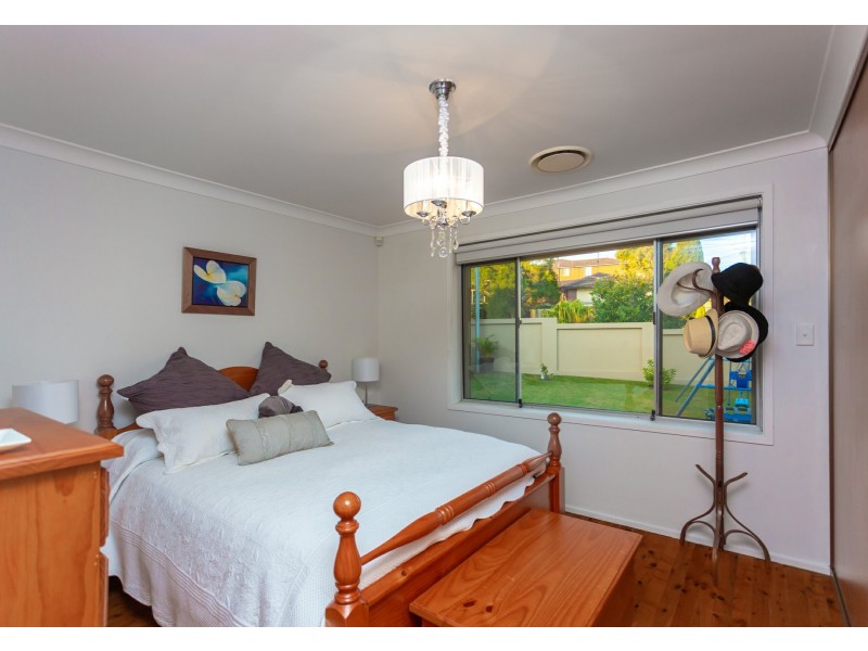 1 Briar Place, Georges Hall NSW 2198