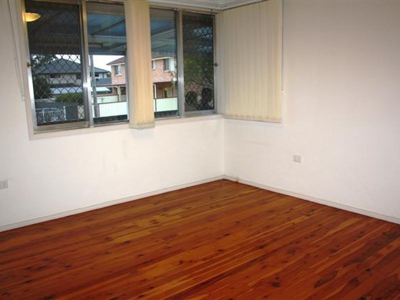 22 KURRAJONG AVE, Georges Hall NSW 2198