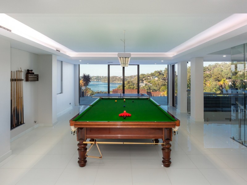 10 McPherson Place, Illawong NSW 2234