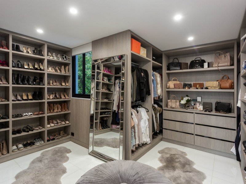 10 McPherson Place, Illawong NSW 2234