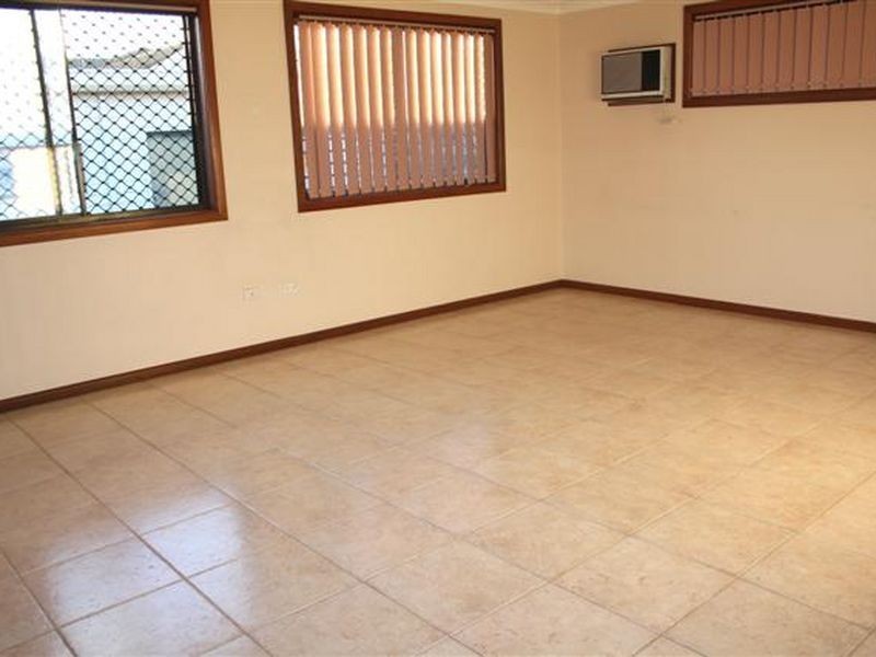 59 JACARANDA DRIVE, Georges Hall NSW 2198