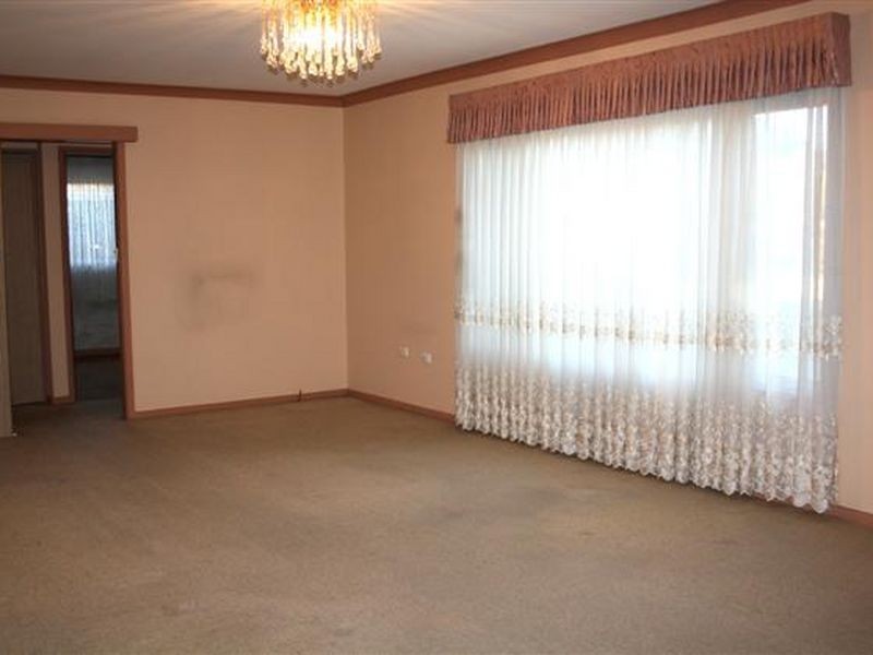 59 JACARANDA DRIVE, Georges Hall NSW 2198