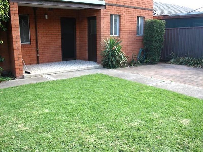 1/26 Kurrajong Avenue, Georges Hall NSW 2198