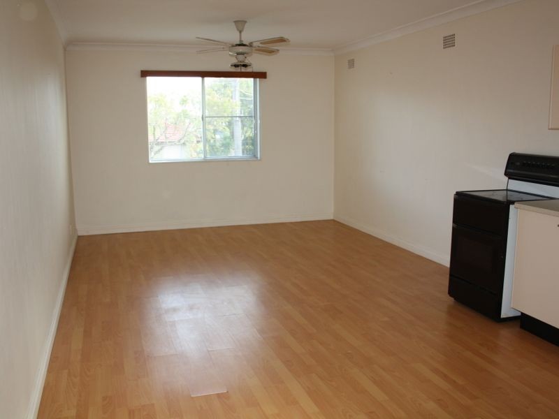 1/26 Kurrajong Avenue, Georges Hall NSW 2198