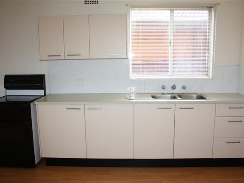 1/26 Kurrajong Avenue, Georges Hall NSW 2198