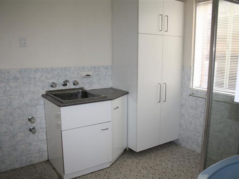 1/26 Kurrajong Avenue, Georges Hall NSW 2198