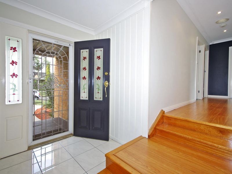 13 Saric Avenue, Georges Hall NSW 2198