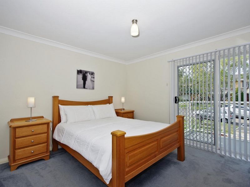 13 Saric Avenue, Georges Hall NSW 2198