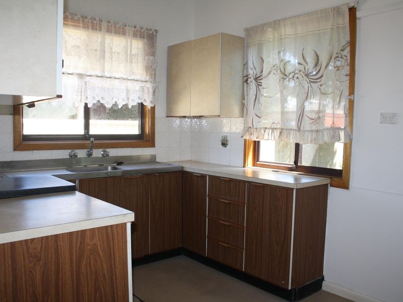 8 Woods Road, Sefton NSW 2162