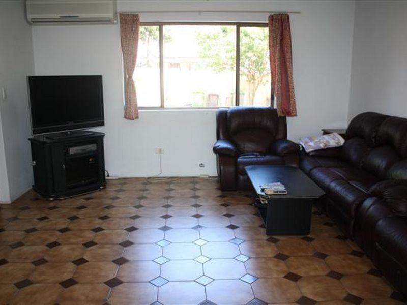 2/2B Gleeson Avenue, Condell Park NSW 2200