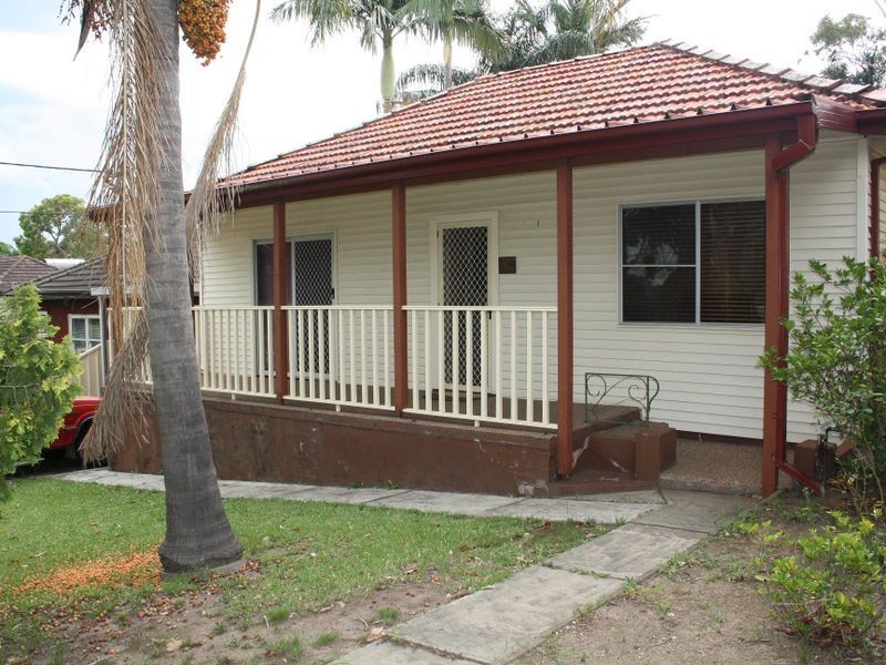 122 Maiden Street, Greenacre NSW 2190
