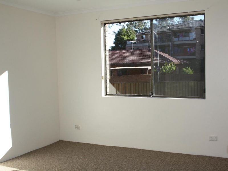 3/12 De Witt Street, Bankstown NSW 2200