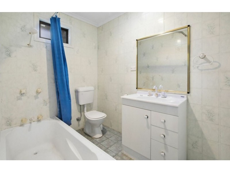 28 West Street, Lurnea NSW 2170