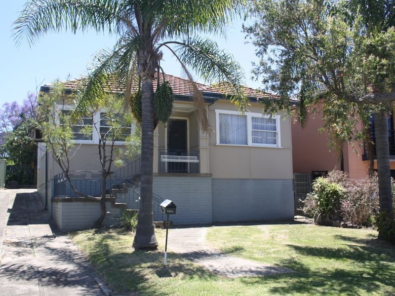 6 Charlton Street, Yagoona NSW 2199