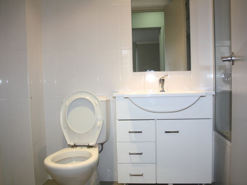 20/4 WEST TERRACE, Bankstown NSW 2200