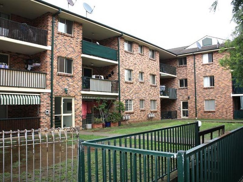 14/142 Meredith Street, Bankstown NSW 2200