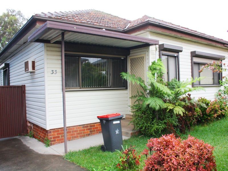 33 SHENTON AVE, Bankstown NSW 2200