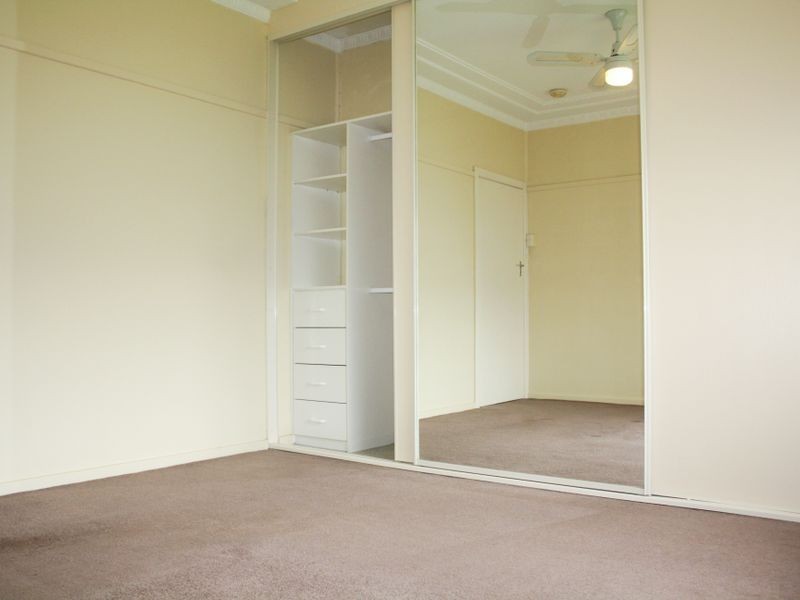 33 SHENTON AVE, Bankstown NSW 2200