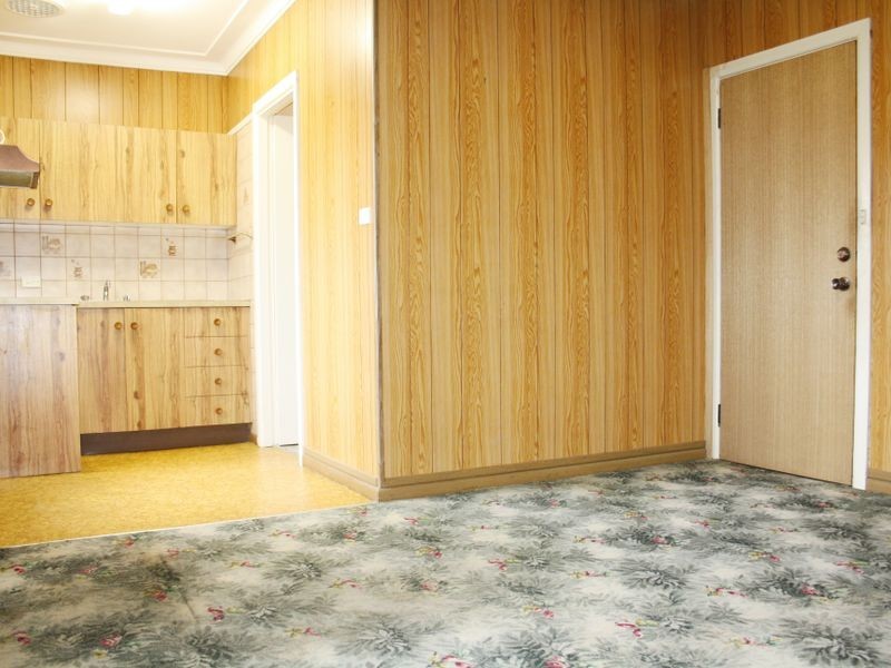 33 SHENTON AVE, Bankstown NSW 2200